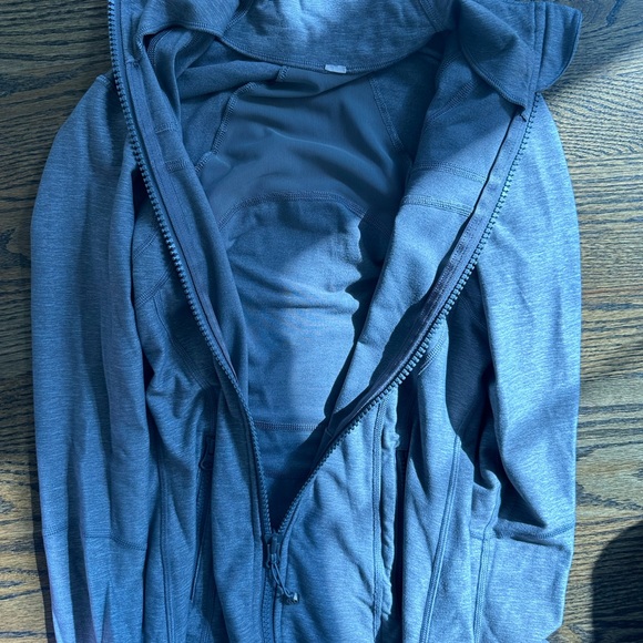 Lululemon Jacket - Picture 2 of 5